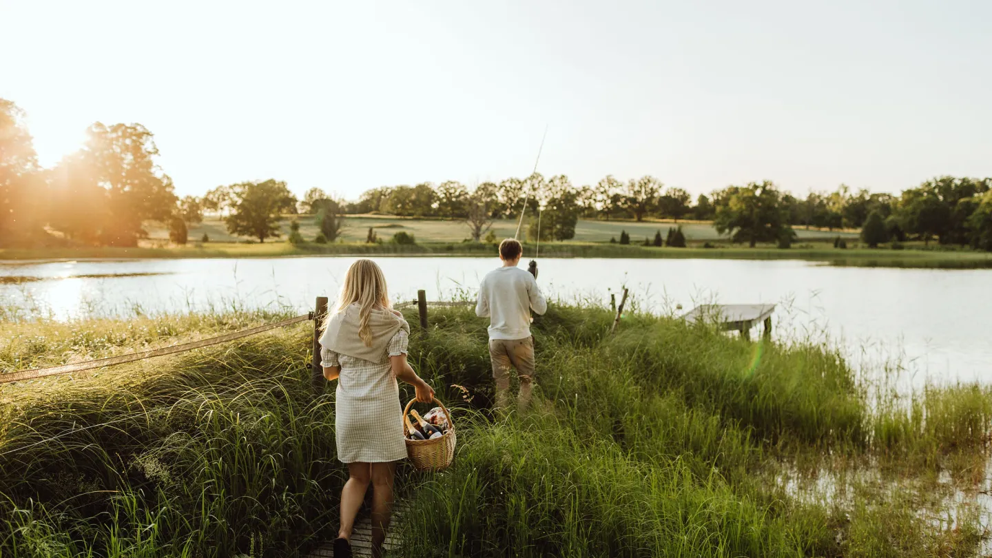 Picnic & sjö på Wallby Säteri, Vetlanda, Småland